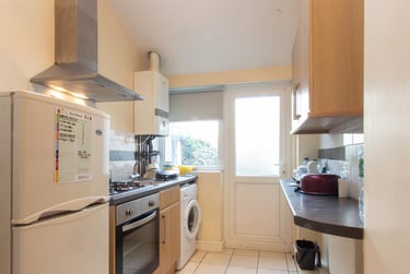 1 bed house, Richmond Road, Plasnewydd, Cardiff, CF243BW - Image 4